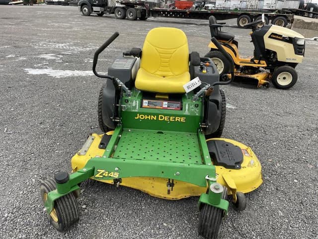 Image of John Deere Z445 equipment image 1
