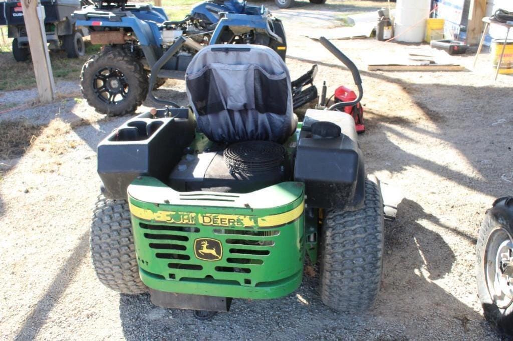 John Deere Z445 Equipment Image0