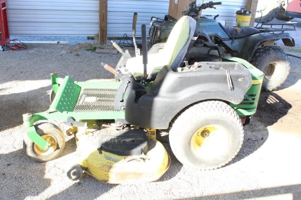 Image of John Deere Z445 Image 1