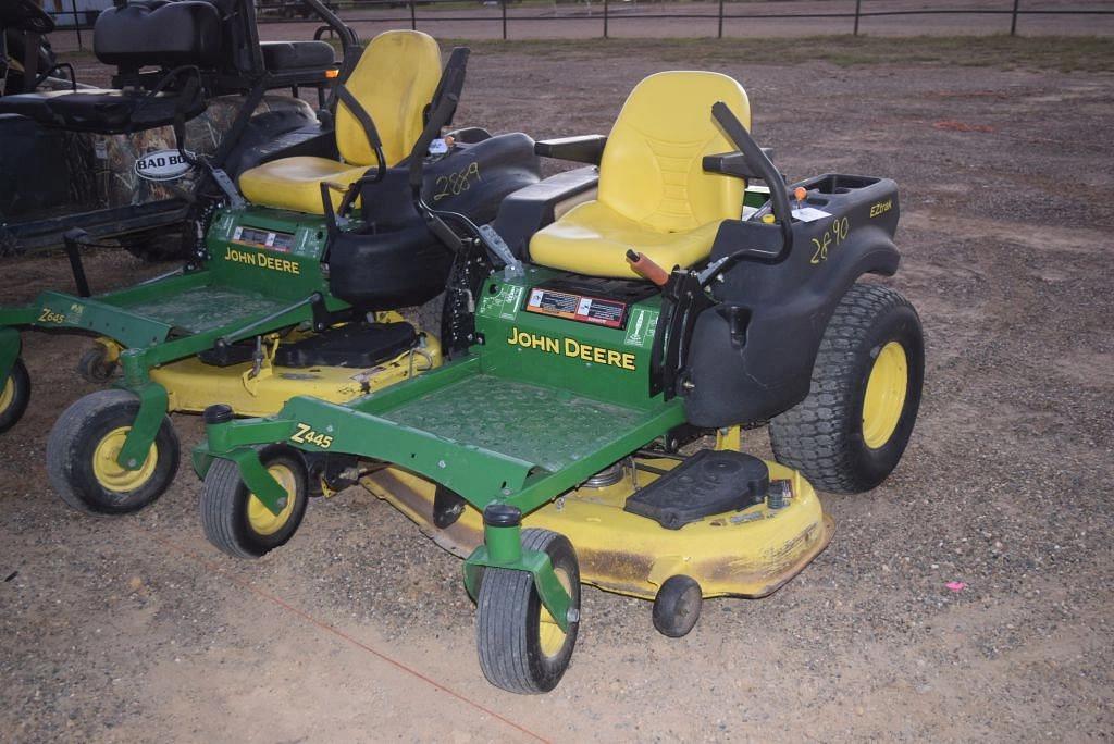 Image of John Deere Z445 Primary image