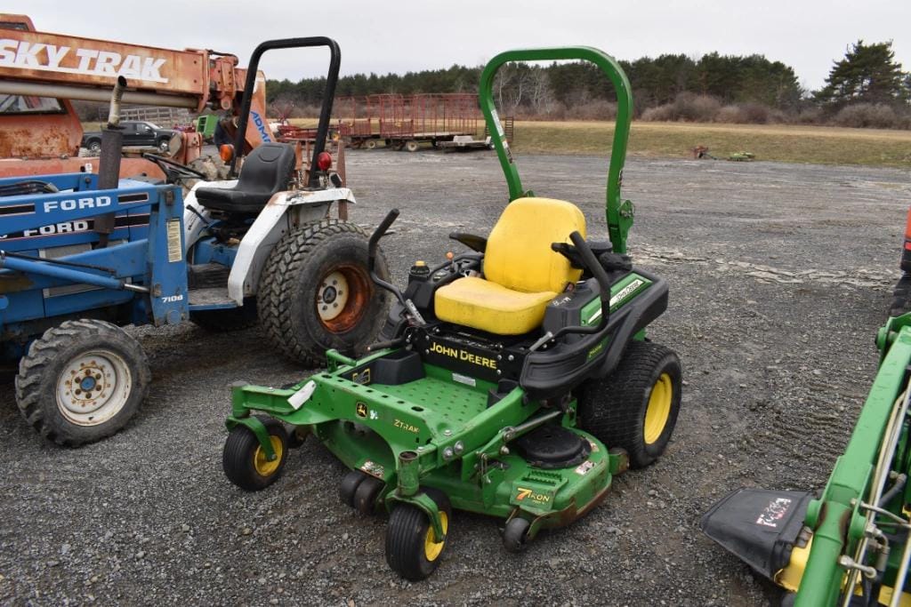John Deere Z920M Equipment Image0