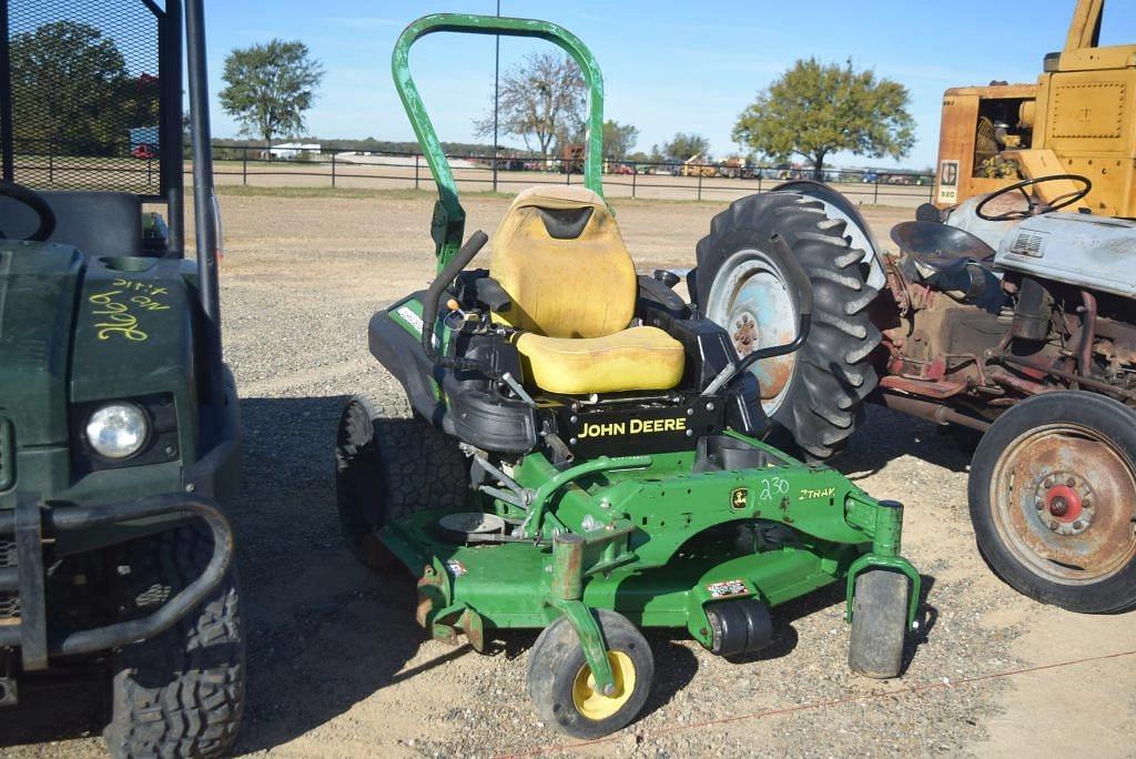 Image of John Deere Z930M Image 1