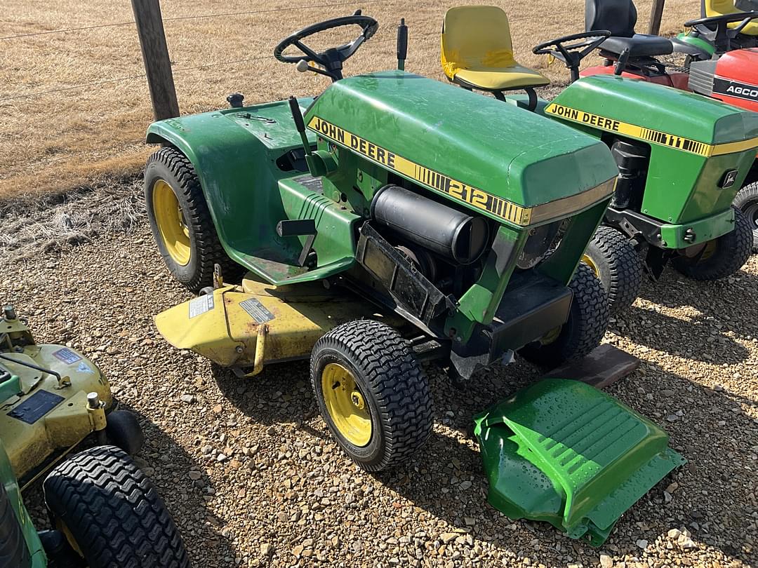 Image of John Deere 212 Primary image