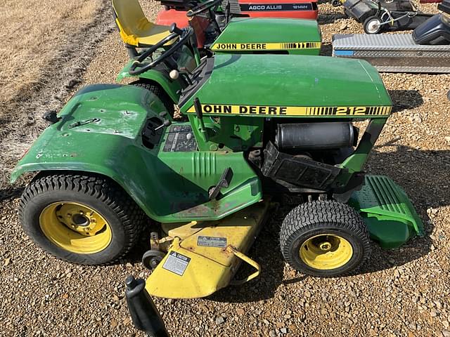 Image of John Deere 212 equipment image 1