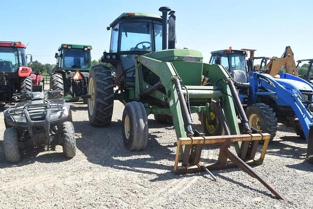 Image of John Deere 4440 equipment image 3