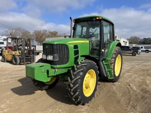 John Deere 7130 Image