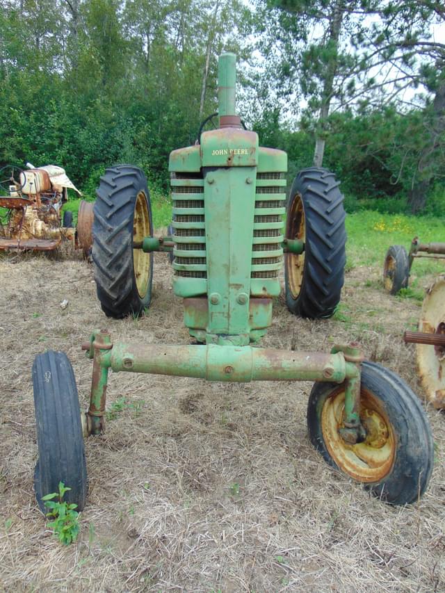 Image of John Deere A equipment image 1
