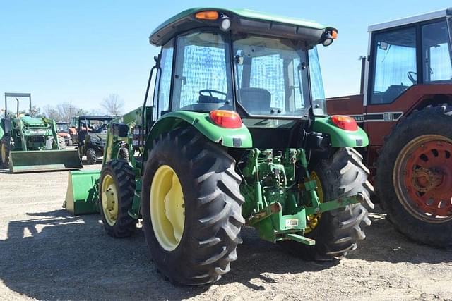 Image of John Deere 5065E equipment image 1