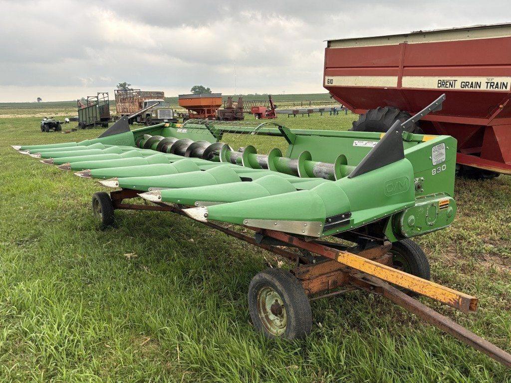 Image of John Deere 830 Primary image