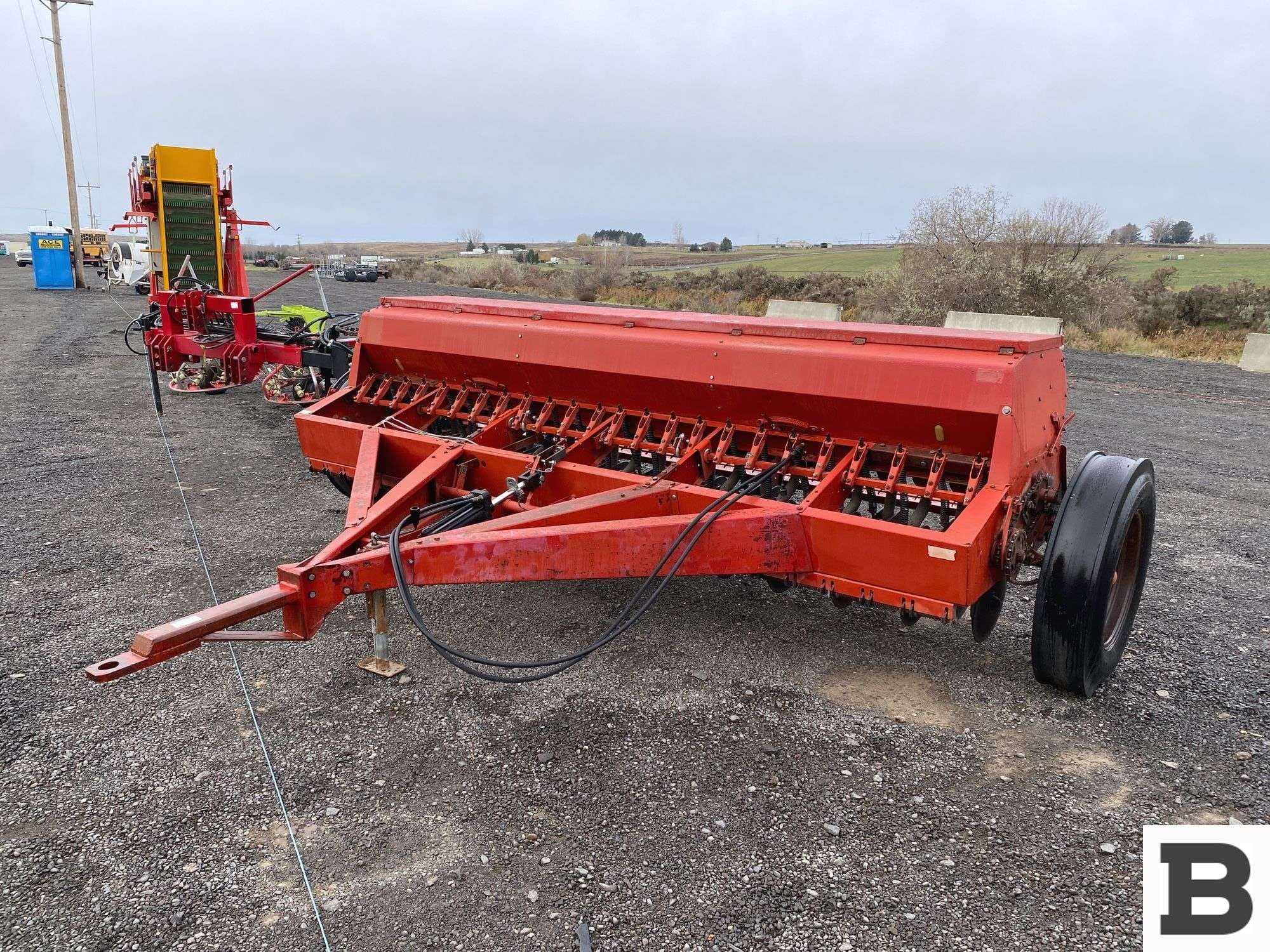Case IH 5300 Equipment Image0