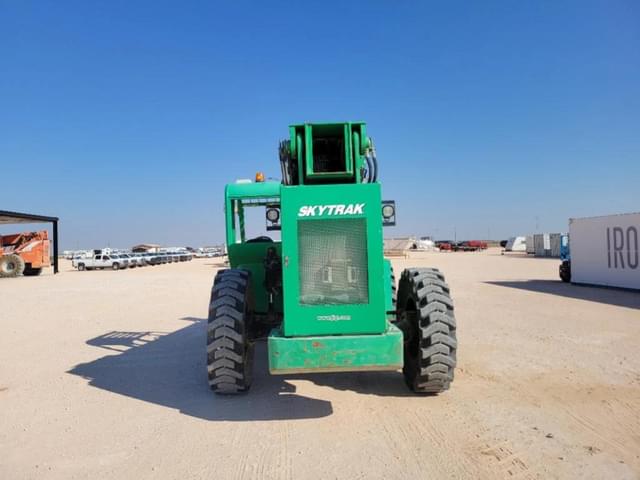 Image of JLG 10042 equipment image 3