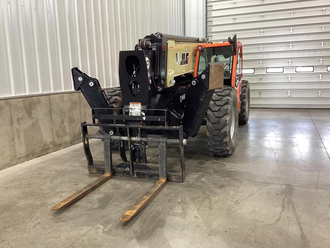 Image of JLG 1055 Image 1