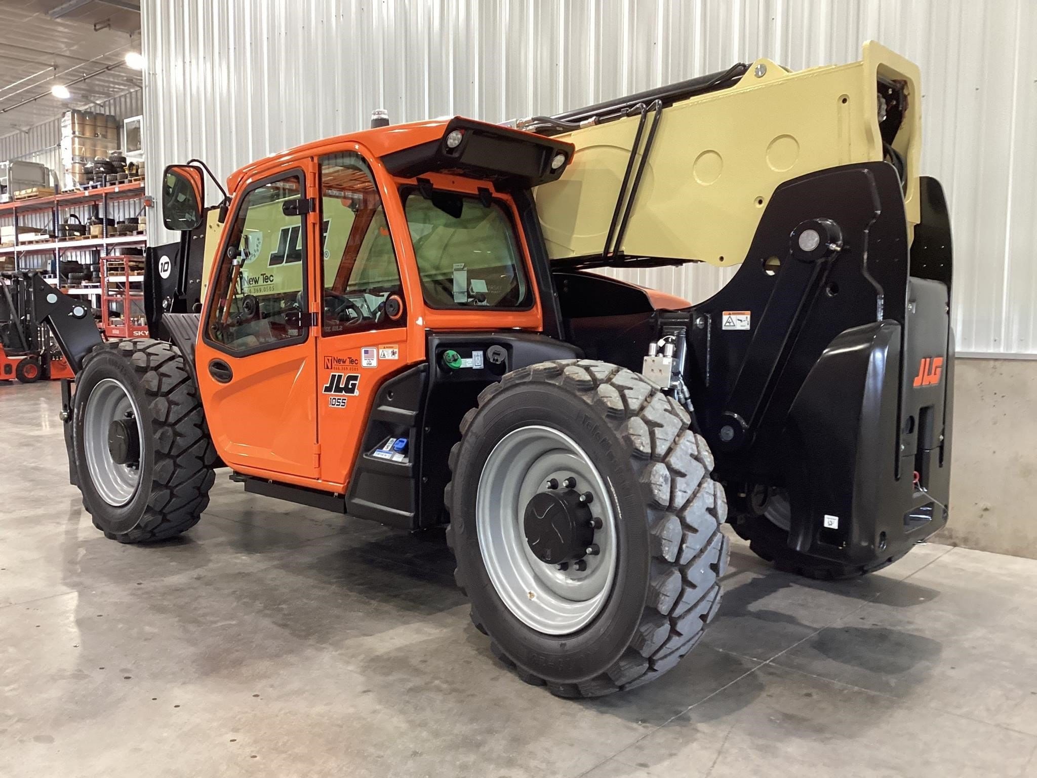 2025 JLG 1055 Equipment Image0