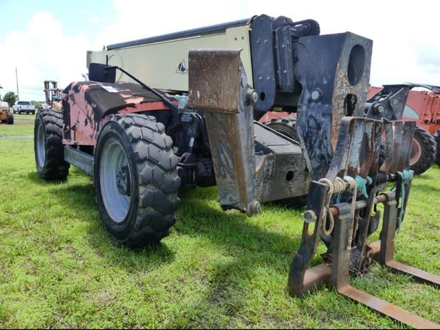 Image of JLG 1055 equipment image 1