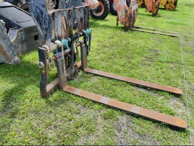 Image of JLG 1055 equipment image 2