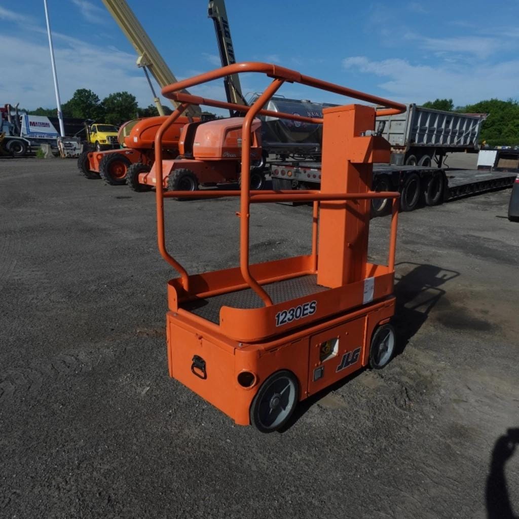 JLG 1230ES Equipment Image0