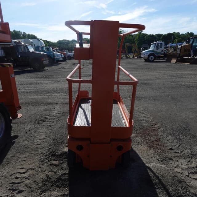 Image of JLG 1230ES equipment image 3