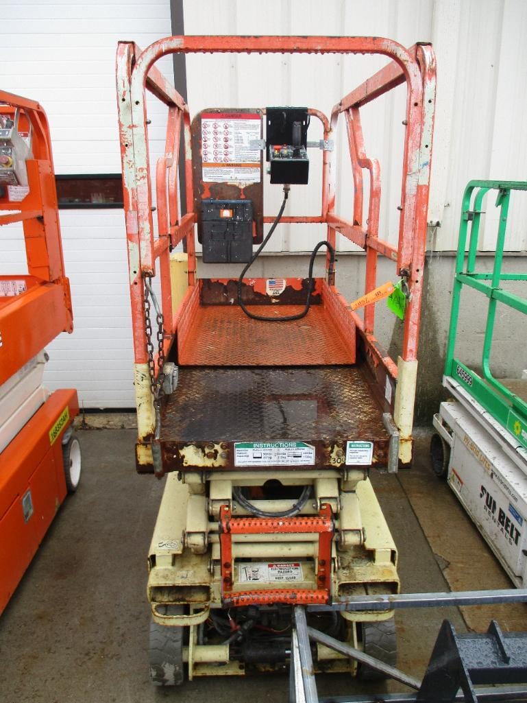 Main image JLG 1932E2