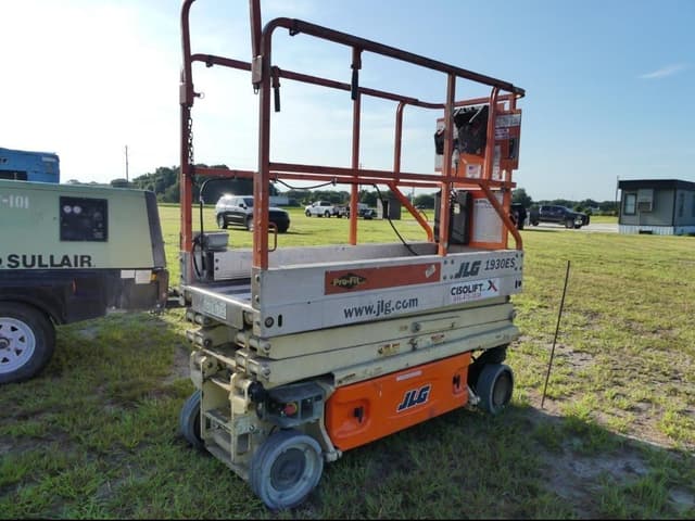 Image of JLG 1930ES equipment image 2