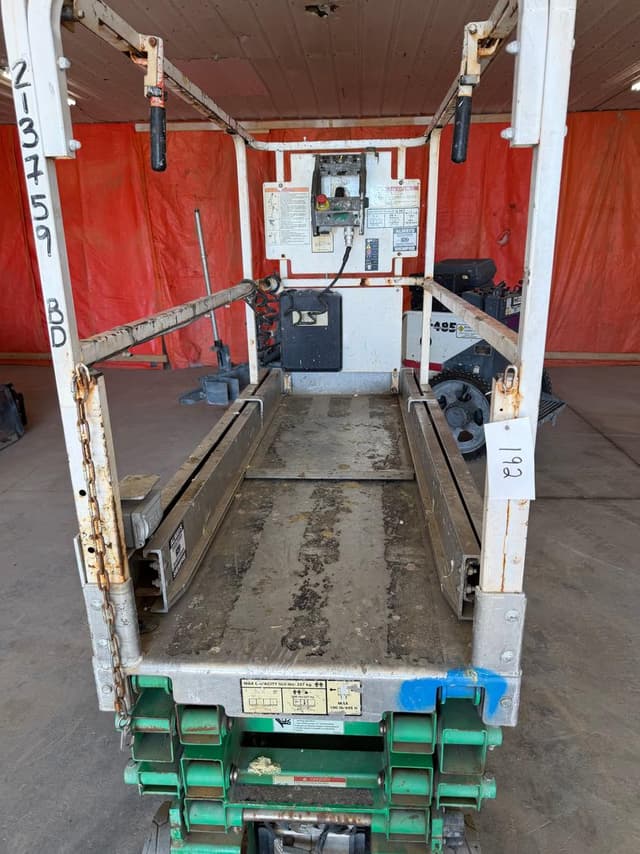 Image of JLG 1930ES equipment image 2