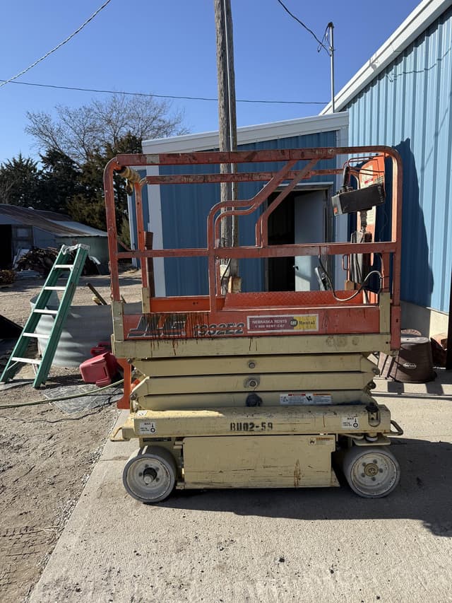 Image of JLG 1932E2 equipment image 1