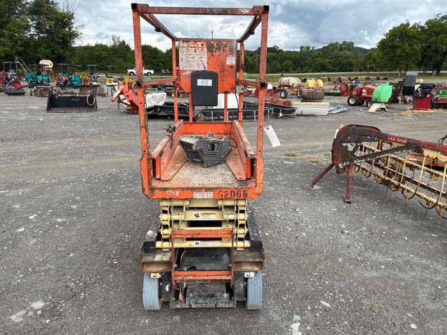 Image of JLG 1932R  equipment image 1