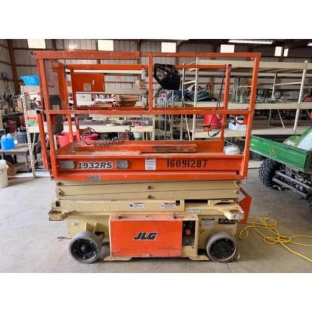 Image of JLG 1932RS equipment image 2