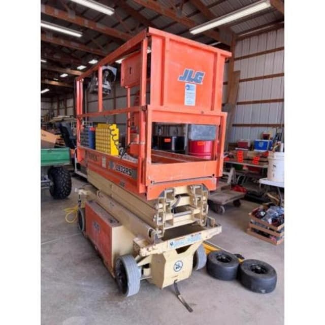 Image of JLG 1932RS equipment image 3