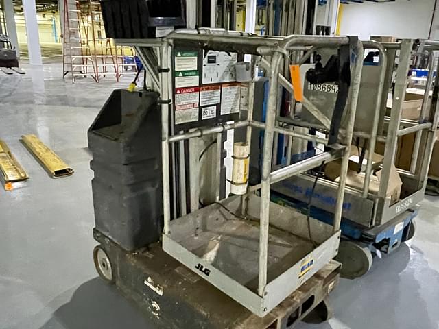 Image of JLG 20VP equipment image 1