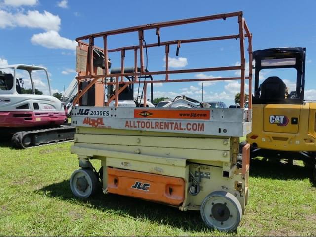 Image of JLG 2030ES equipment image 2