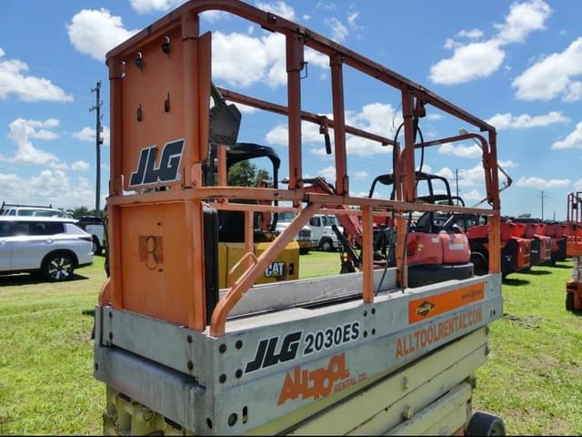 Image of JLG 2030ES equipment image 3