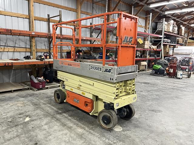 Image of JLG 2030ES equipment image 2