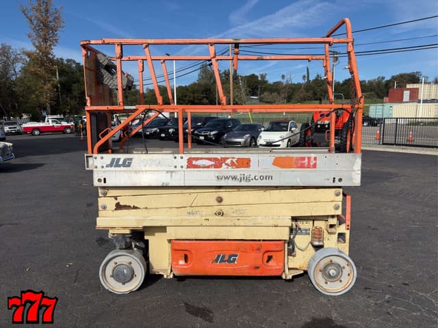 Image of JLG 2030ES equipment image 1