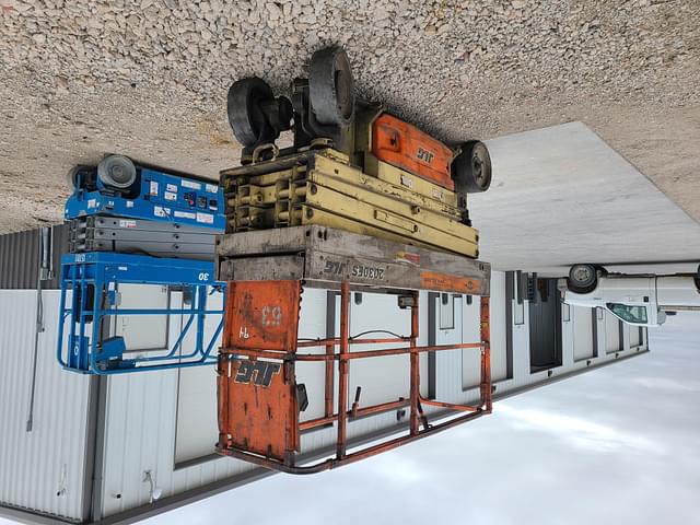 Image of JLG 2030ES equipment image 2