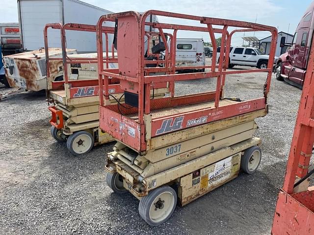 Image of JLG 2032E2 equipment image 3