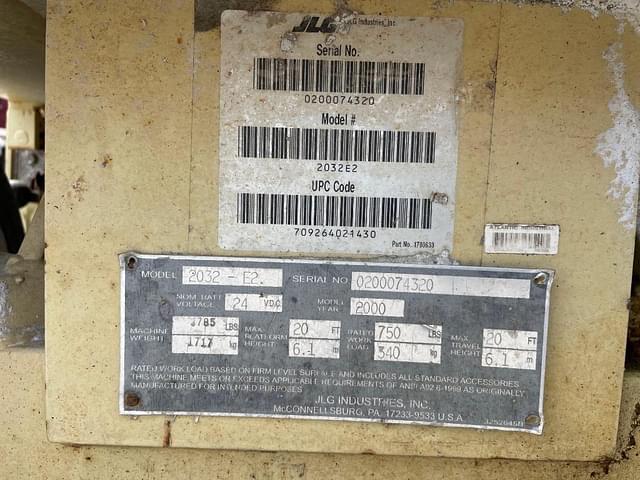 Image of JLG 2032E2 equipment image 4