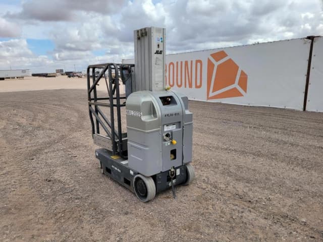 Image of JLG 20MVL equipment image 2