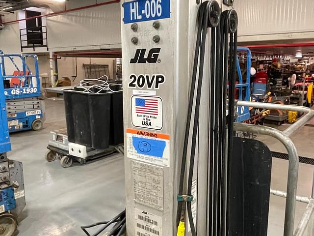 Image of JLG 20VP equipment image 4