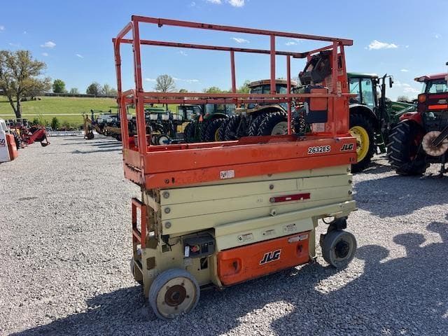Image of JLG 2632ES equipment image 4