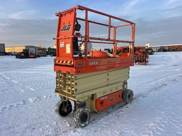 Image of JLG 2632ES equipment image 2