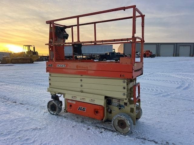 Image of JLG 2632ES equipment image 4