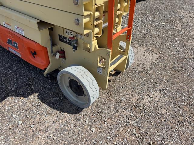 Image of JLG 2632ES equipment image 4