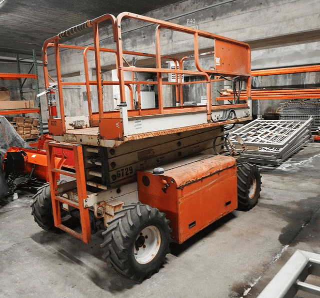 Image of JLG 26MRT equipment image 2