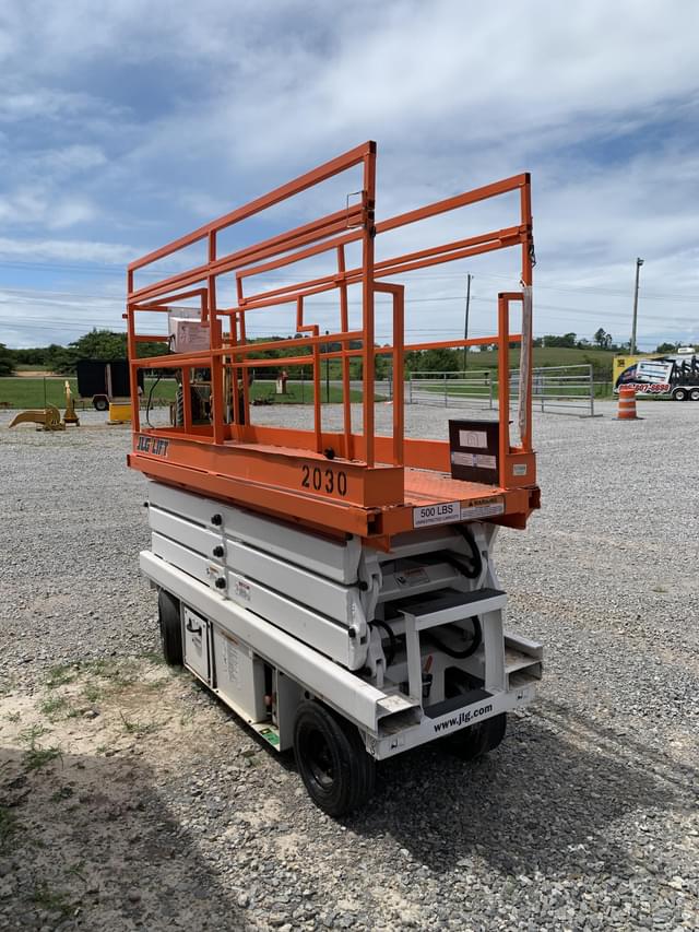 Image of JLG 2030 equipment image 2