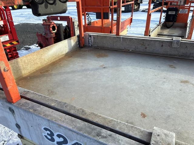 Image of JLG 3246ES equipment image 3