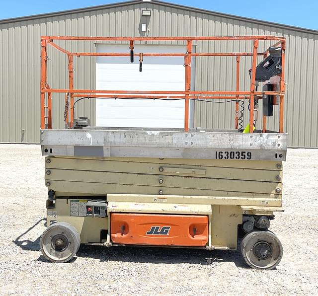 Image of JLG 3246ES equipment image 2
