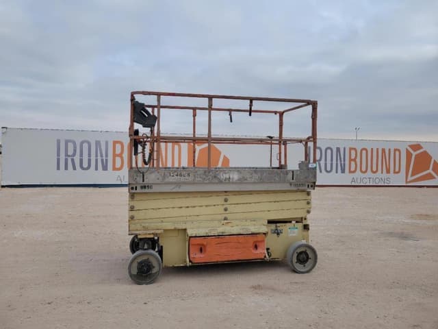 Image of JLG 3246ES equipment image 1