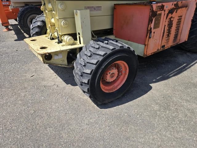 Image of JLG 33RTS equipment image 2