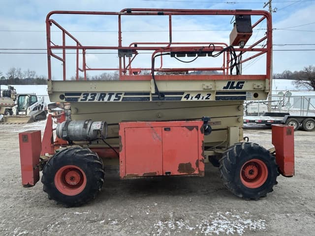 Image of JLG 33RTS equipment image 4
