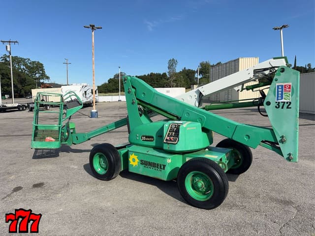 Image of JLG 35 equipment image 2